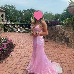 Elegant Pink Sequin Prom gown